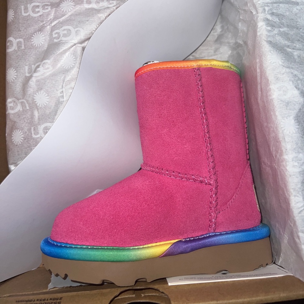 Uggs toddler pink